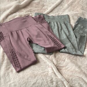 Blush and Gray/light olive colored woman’s Leggings Set. Sz small.